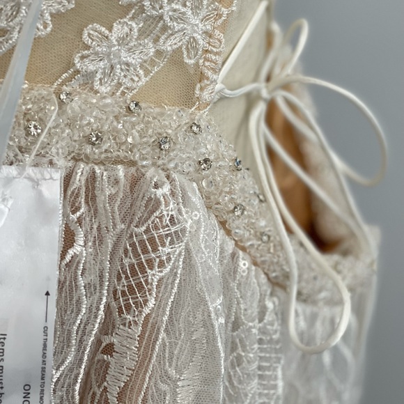 Mac Duggal Floral Appliqué Contrasting Tulle Ballgown New With Tag - Picture 12 of 16